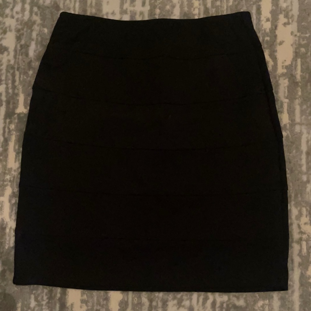 Black bandeau mini skirt